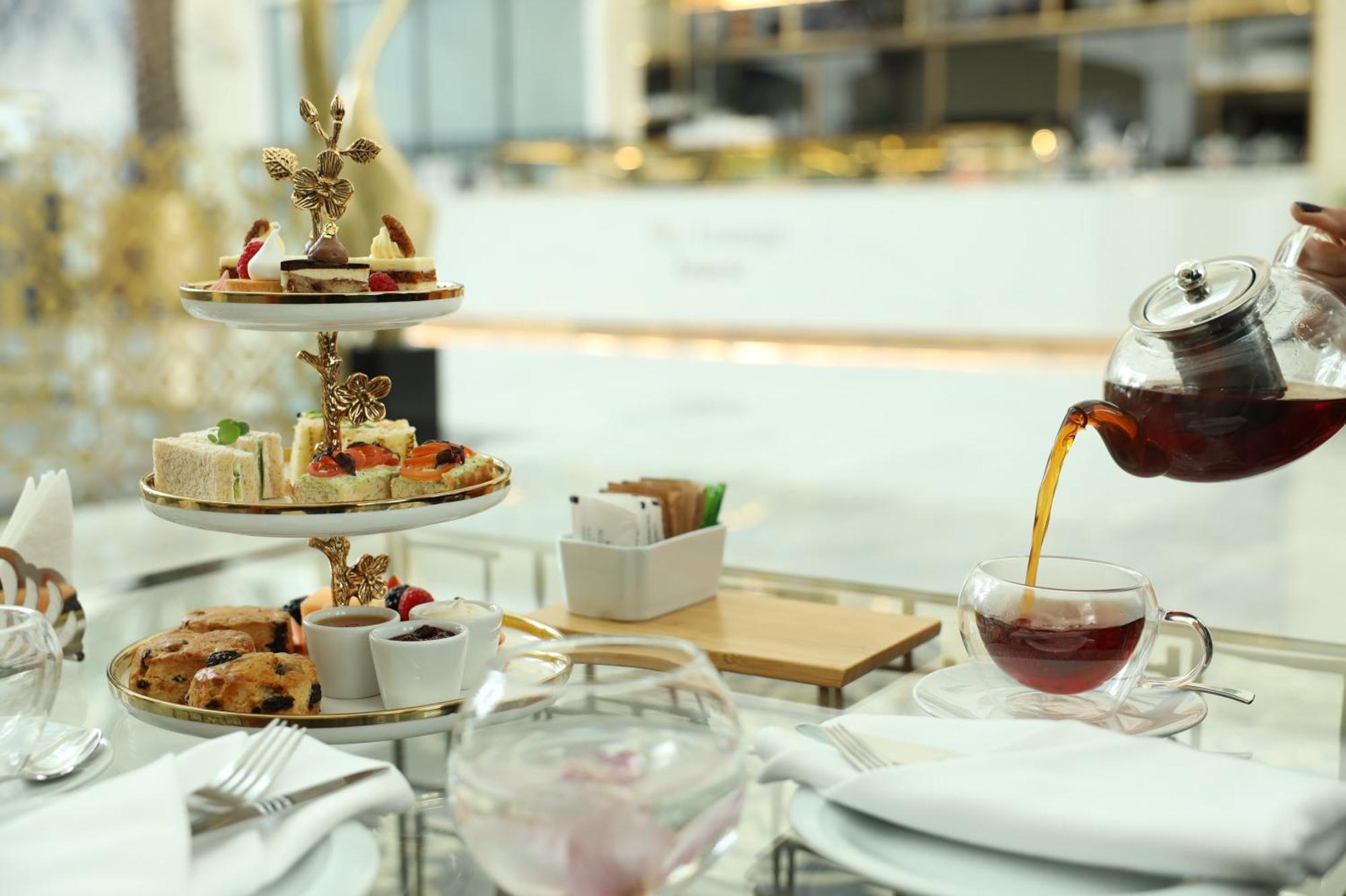 Kempinski Al Othman Hotel Al Khobar Exterior photo Afternoon tea at the Ritz-Carlton, Dubai